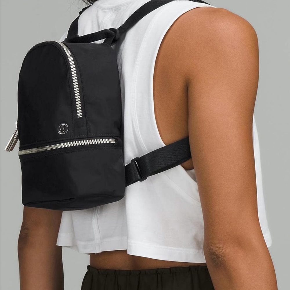 Lululemon City Adventurer Backpack Micro 3L (Black/Gold), Small